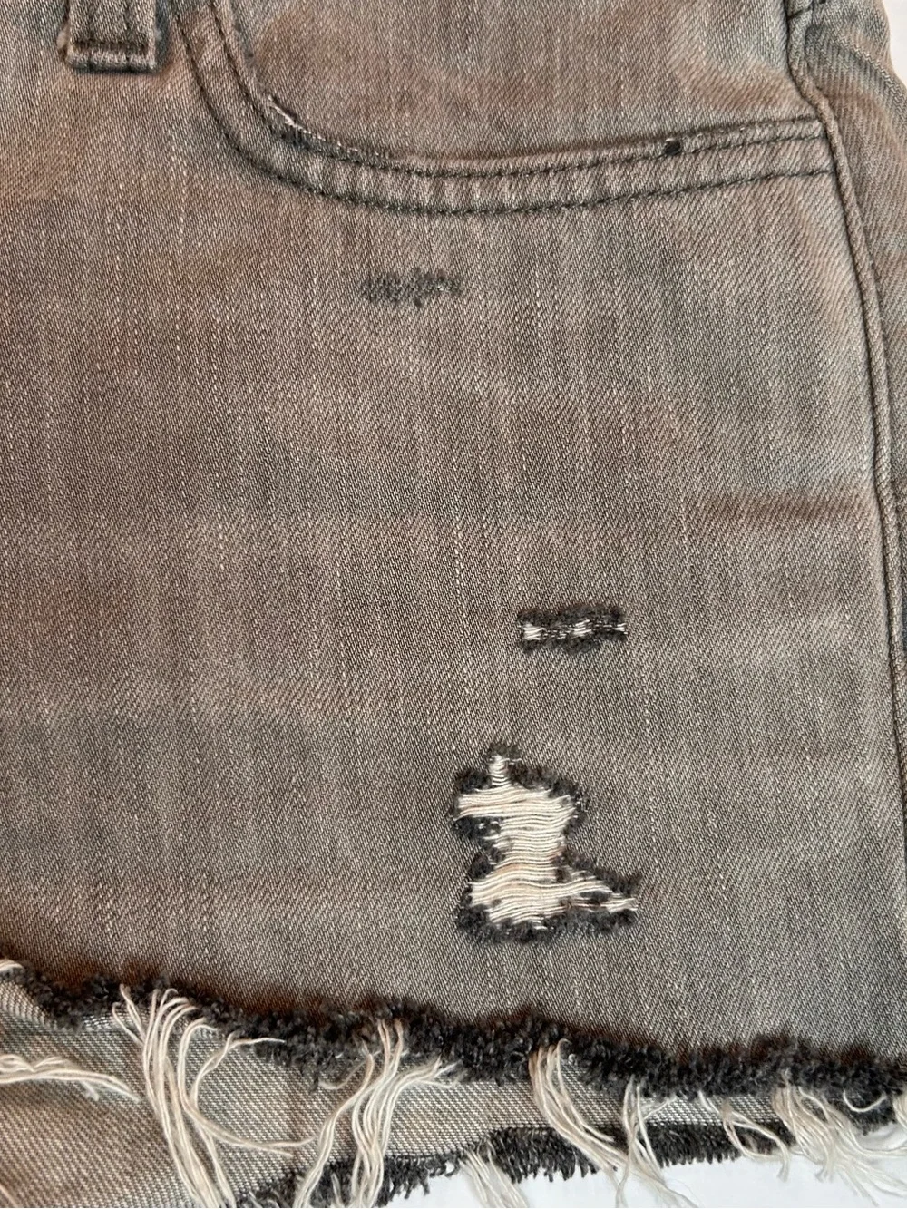 J Brand Grey Distressed Denim Cutoff Shorts Size 25